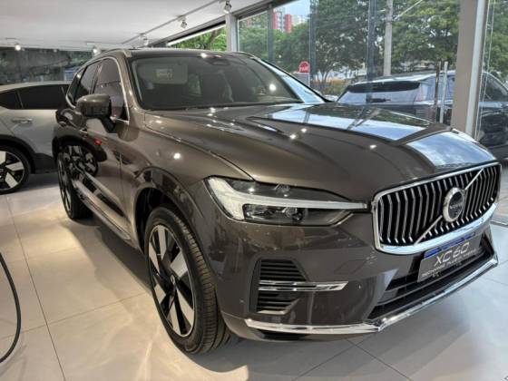 VOLVO XC60 2.0 T8 RECHARGE ULTIMATE AWD GEARTRONIC VOLVO XC60 2.0 T8 RECHARGE ULTIMATE AWD GEARTRONIC